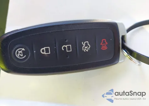 2017 Ford Focus Titanium z USA, uszkodzony, nr VIN 1FADP3N22HL279587